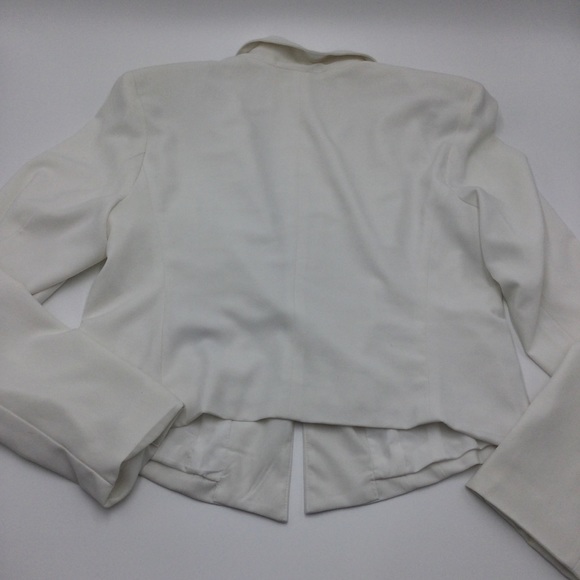 GUESS | Ivory blazer, with gold hardware SZ 10 - Picture 4 of 6